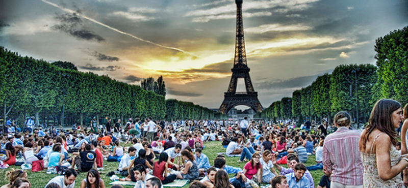 Rekord látogatottság az Eiffel-tornyon