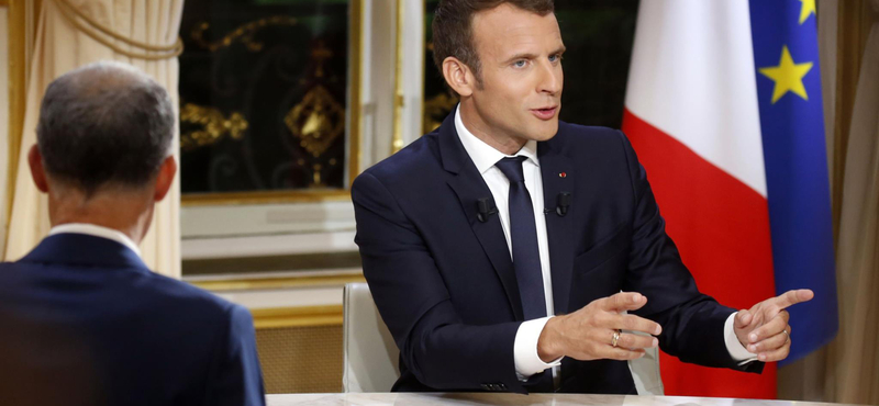 Macron kiosztotta azokat, akik „honfitársaikra támadtak”