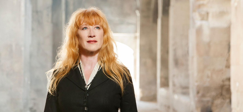 Jön Loreena McKennitt