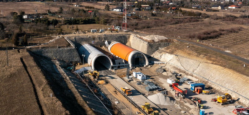 Szerkezetileg kész van mindkét soproni autópálya-alagút