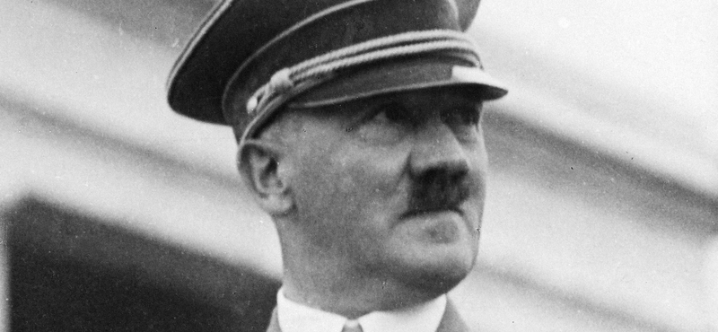 Hiába próbálták lebeszélni róla – így született a Hitler-bajusz