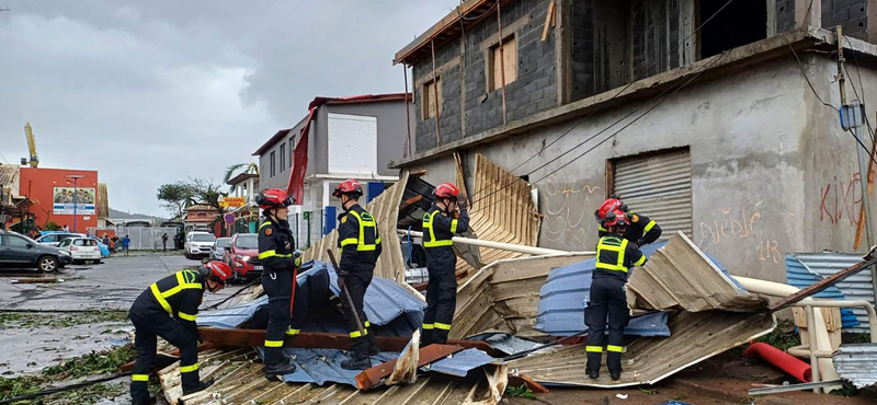 Több százan meghalhattak a francia szigetre lecsapó ciklon miatt