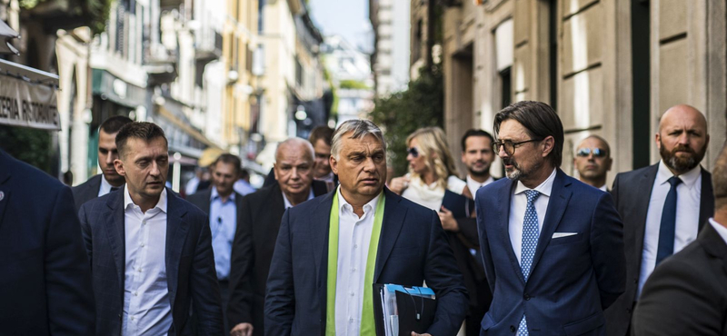 Orbán fáradtabban tért vissza, mint ahogy nyaralni ment – fotó