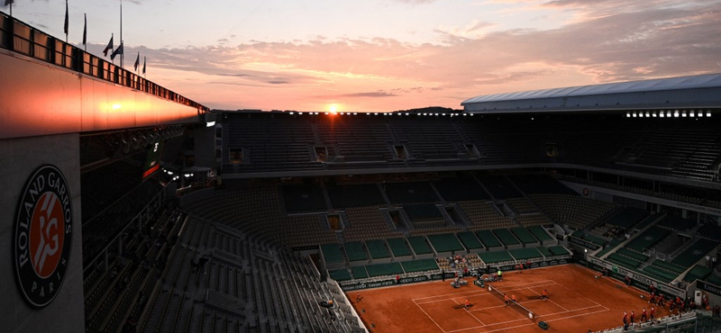 Roland Garros: Bondár nyolcaddöntős párosban