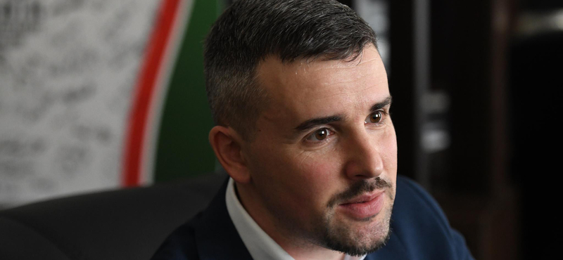 Papíron még nem Jakab Péter a Jobbik elnöke