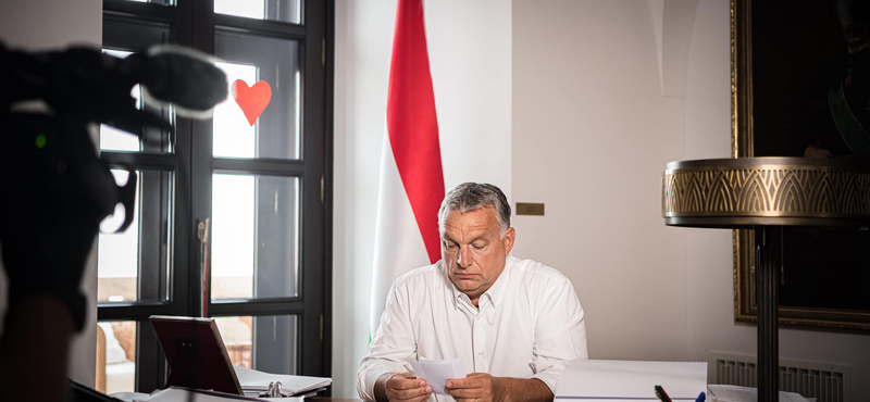 Orbán Viktor szerint a magyar ellenzék olyan, mint a kolbász
