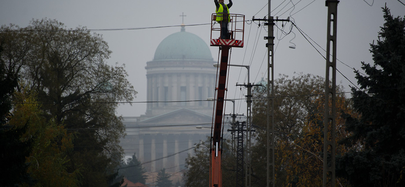 Tétényi: az esztergomi fizetésekbe kerülhet a 100 milliós kamat leemelése