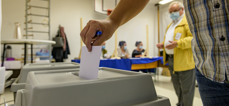 A Momentum szerint választási csalás történt az I. kerületben, fellebbeznek