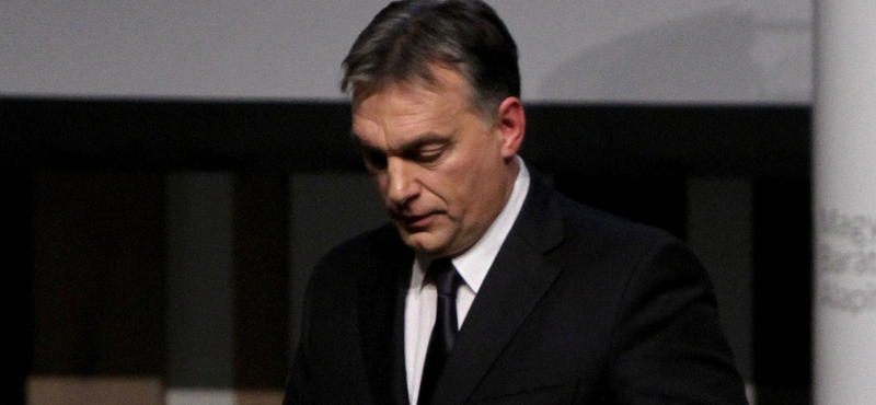 Orbán Viktor hirtelen megőszült vagy csak felhagyott a hajfestéssel? Ön dönt