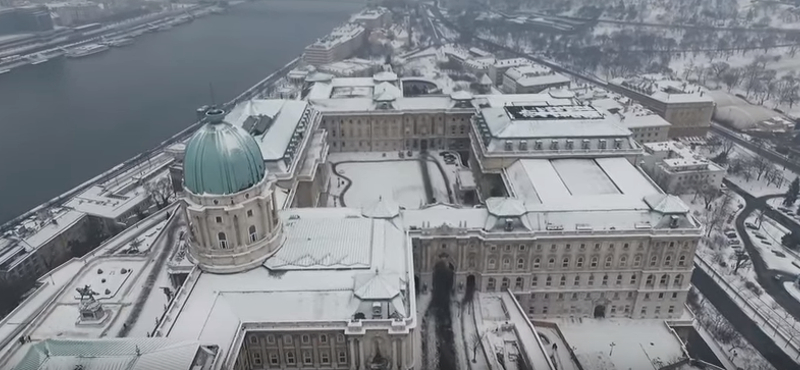 Ritka gyönyörű videó a behavazódott Budapestről - madártávlatból