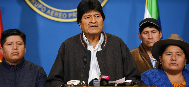 Új választások jönnek Bolíviában, miután elmenekült az elnök