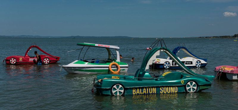 Drágulnak a fizetős strandok a Balatonnál, ennyibe kerül egy belépőjegy