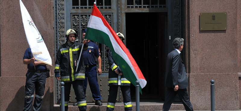 TEK: mégsem zárták le Orbán házának utcáját