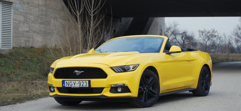 Ford Mustang Convertible-teszt: megérte 50 évet várni?