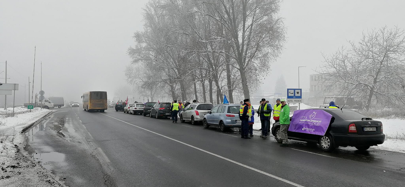 Forgalomlassítással tiltakoznak Kazincbarcikán