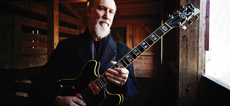 Ez (nem) vénnek való vidék – interjú John Scofielddel