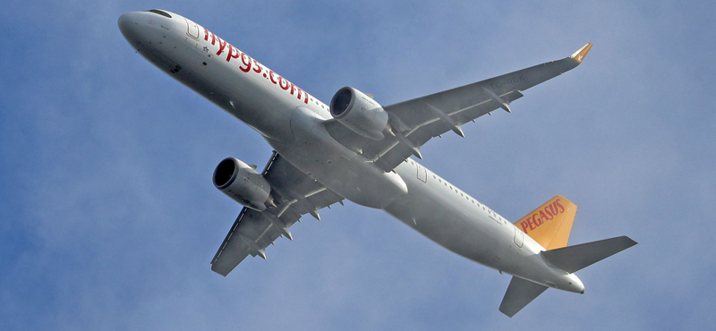 Ferihegyen hajtott végre kényszerleszállást egy török repülőgép, miután tűz ütött ki a fedélzetén
