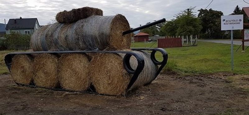 Eltűnt a kesztölci szalmatank