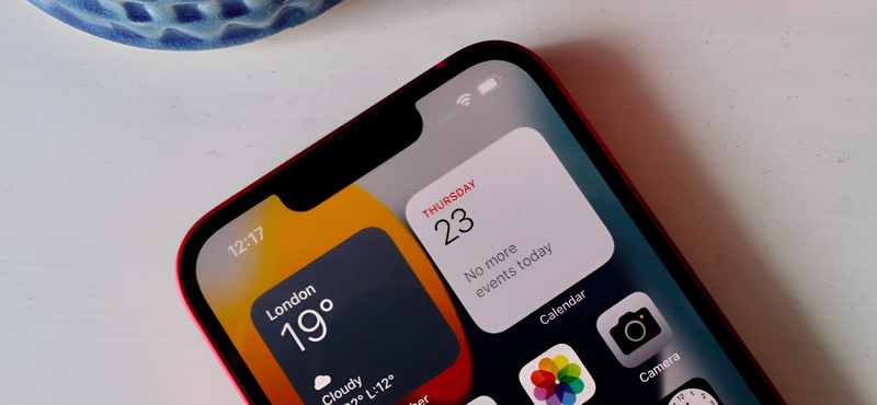 Jó hírt kapott sok iPhone-os, egy verziószámot kell figyelni
