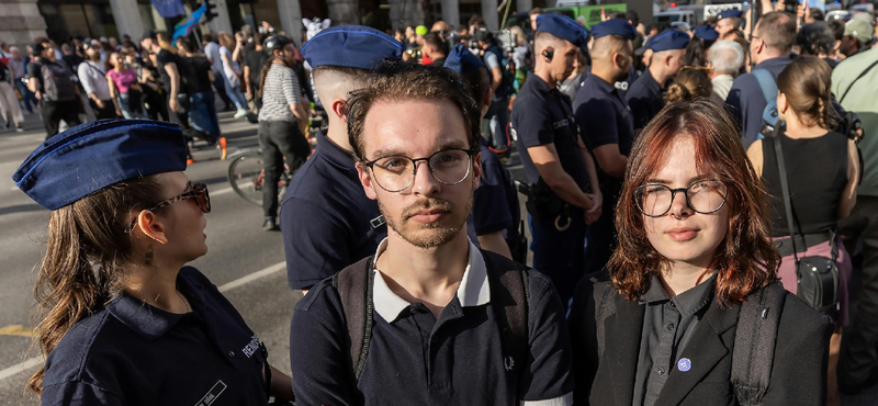 „Azért elég ijesztő, hogy 19 évesen, 160 centivel 10 rendőr körbevesz”