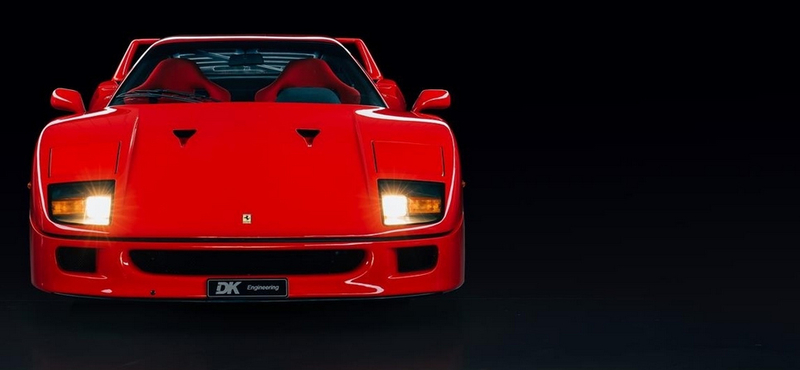 Nem elírás, 2371 kilométerrel várja új gazdáját egy 30 éves Ferrari F40