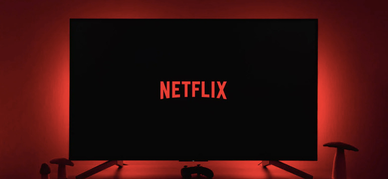 A Netflix fejük tetejére állítja a reklámokat, gyakorlatilag sorozatokká alakítaná őket