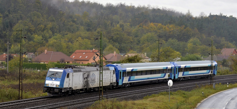 Saját gyártású IC-kocsikat állított forgalomba a MÁV