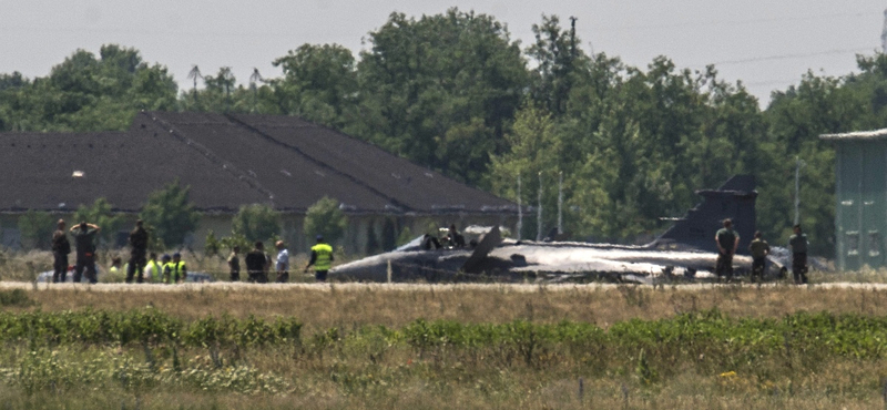 Nézze meg, hogyan katapultált a Gripenből a magyar pilóta - videó