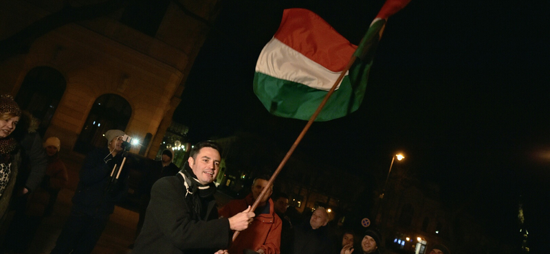 A Fidesz azzal ronthatja helyzetét, ha úgy reagál, ahogy mindig szokott