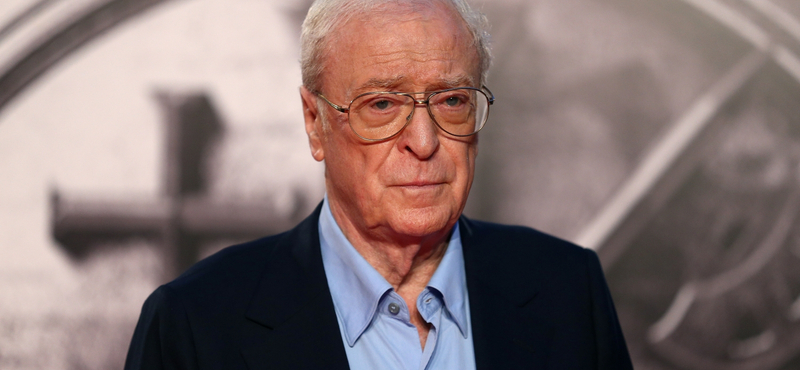 Michael Caine 90 évesen visszavonul