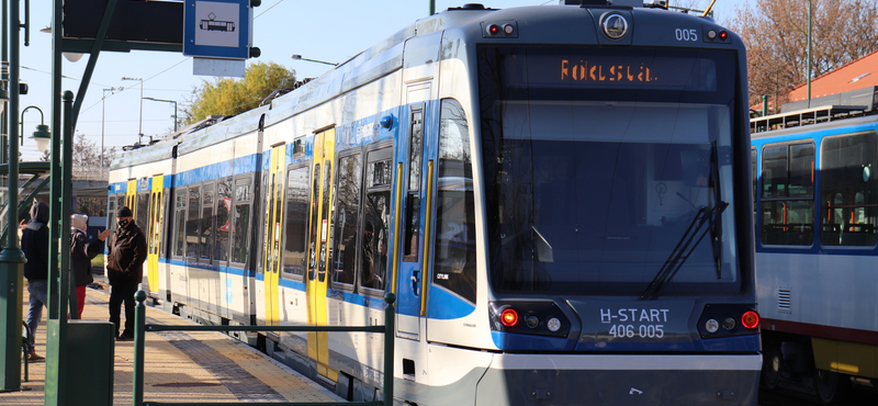 Járatsűrítést ígértek a tram-trainre, ritkítás, törlés és pótlóvillamos következik helyette