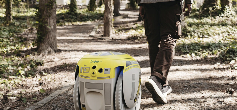 Mint R2-D2, csak ebbe pakolni is lehet: 1 000 000 forintért árulnak egy Star Wars droidot