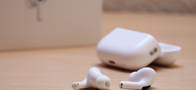 Ingyen jöhet egy rakás új funkció az Apple fülhallgatóiba