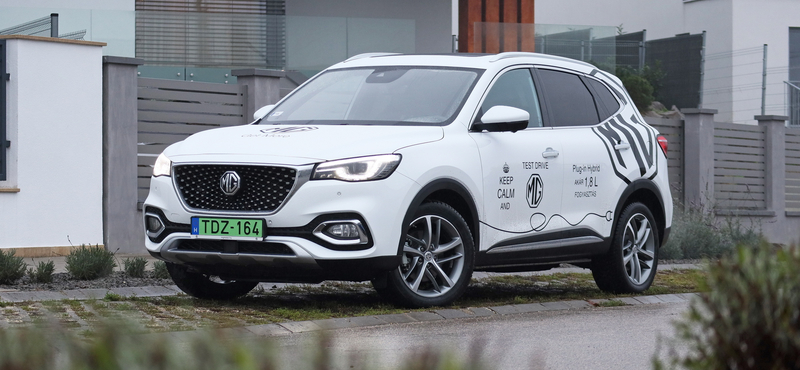 17 millió forintért mit tud egy kínai zöld rendszámos? Kipróbáltuk a plugin hibrid MG EHS-t