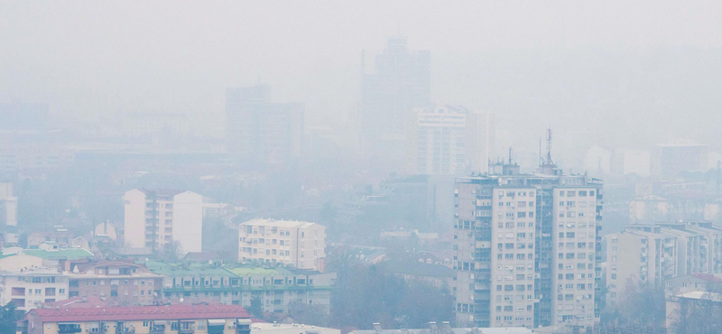 A rossz levegő miatt ingyenessé tették a tömegközlekedést Szkopjéban