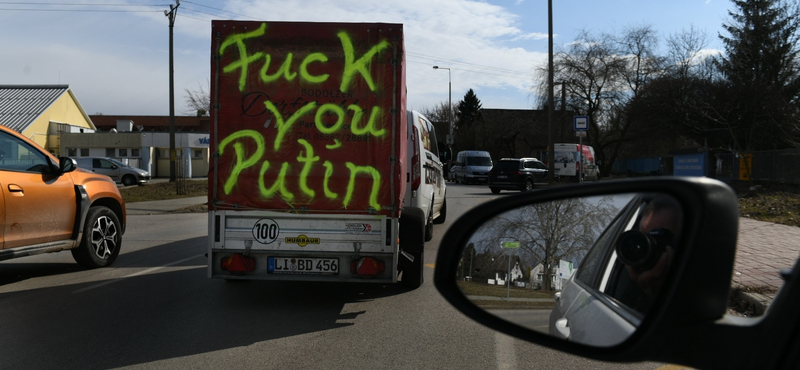 „Fuck you Putyin!” – hirdeti a háromezer főre főző német mobilkonyha Záhonyban