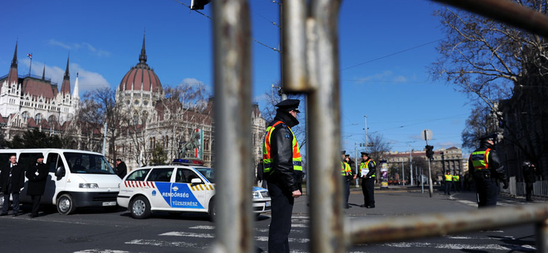 Tízezreket várnak a Kossuth térre - a PDSZ is ott lesz