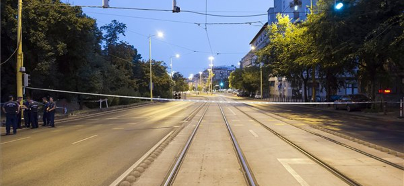 Tüzérségi lövedékek miatt zárták le a Krisztina körutat a Délinél