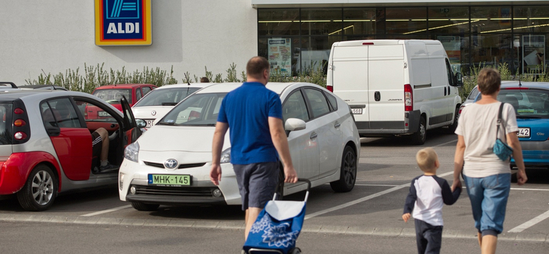 A vásárlókkal tesztelteti új termékeit a lengyel Aldi