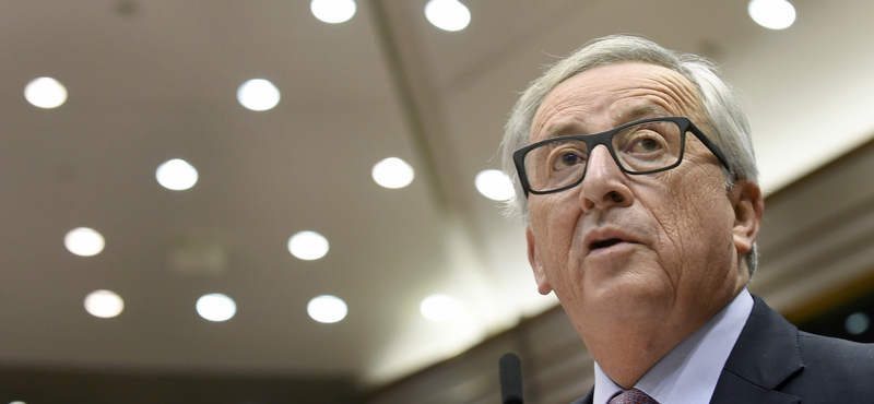 Juncker nevetségesnek nevezte az Európai Parlamentet