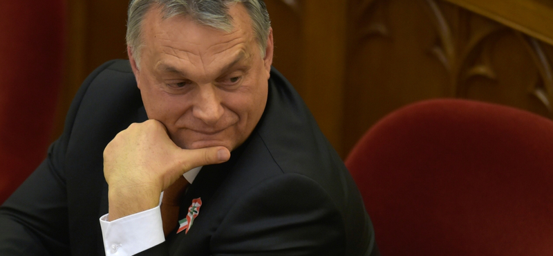 Le Monde: Orbán, a fekete bárány mára vezéralak lett