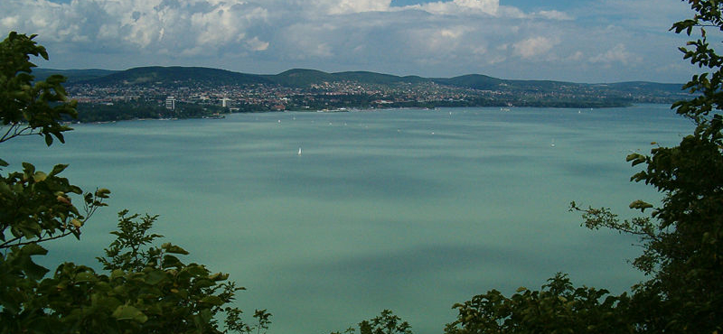 Bezárt a Balaton