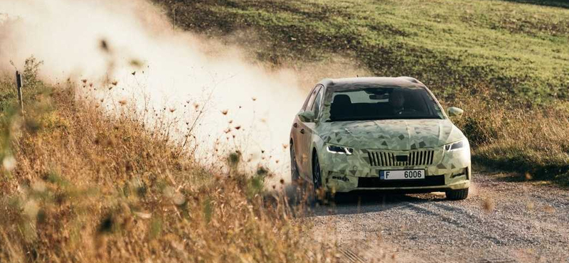 Mindent elárultak az új Skoda Octaviáról és a kombit is megmutatták