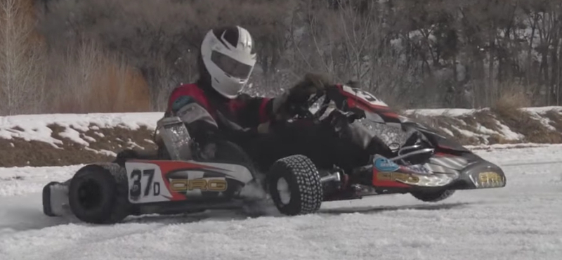 Fogadjunk, hogy kipróbálná: nincs nagyobb móka a fagyban, mint egy kis gokart – videó