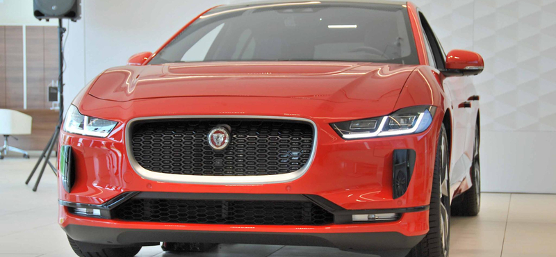 Itthon is bemutatkozott a villanymacska, a 30 milliós Jaguar I-Pace