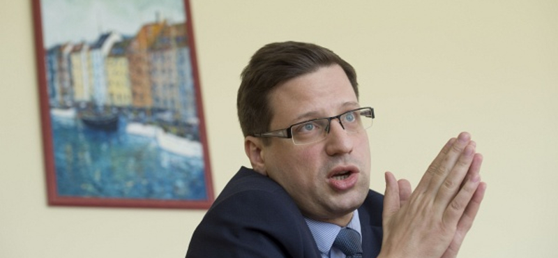 Gulyás Gergely: Az EBESZ megfigyelői túllépték hatáskörüket