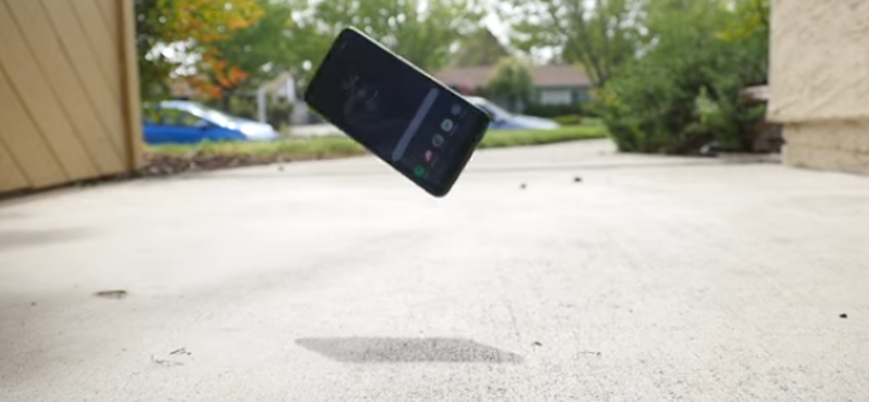 Galaxy S8 vs. iPhone 7: itt vannak az első ejtéstesztek – videó