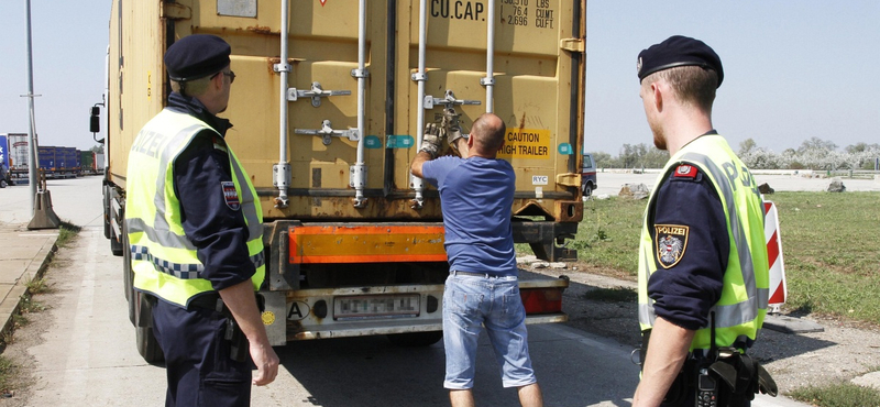 Hajléktalan embercsempészt is fogtak a rendőrök