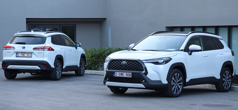 Adj egy ötöst! Teszten a bestseller Toyota Corolla első SUV verziója, a Corolla Cross