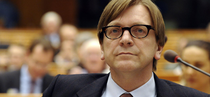 Alaptörvény 2.0: Barrosót kéri Verhofstadt, hogy vesse fel az EU-csúcson a magyar helyzetet